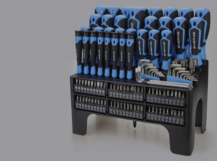 Mutri-Function Screwdriver Set: A debet habere in Toolbox